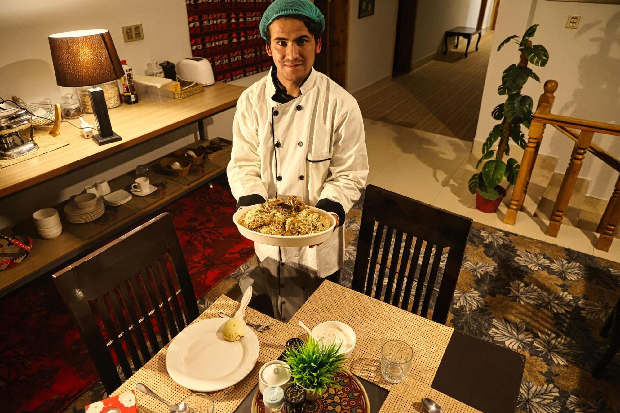Oak Residency Hotel กิลกิต ภายนอก รูปภาพ