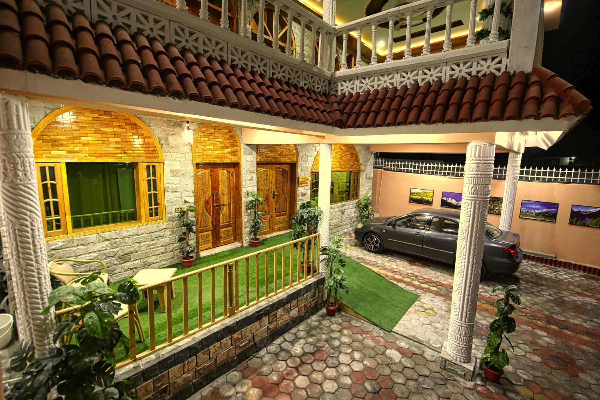 Oak Residency Hotel กิลกิต ภายนอก รูปภาพ