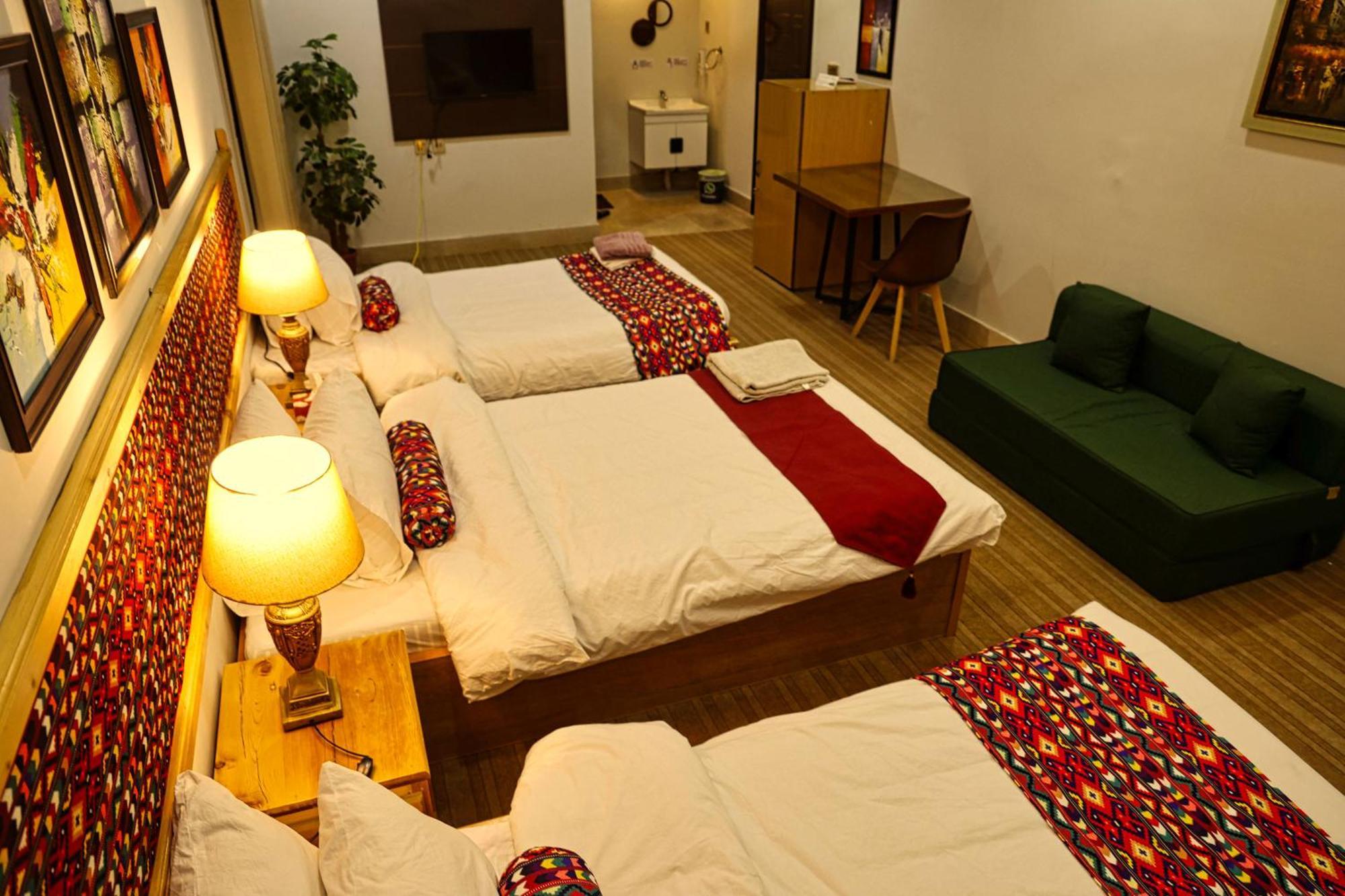 Oak Residency Hotel กิลกิต ภายนอก รูปภาพ